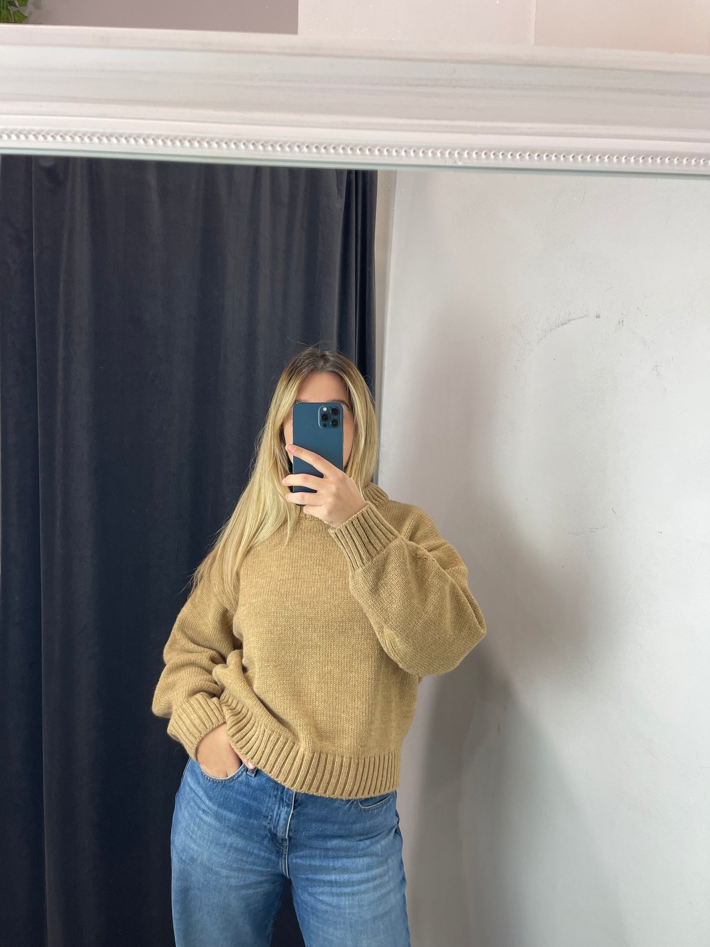 Pull girocollo camel