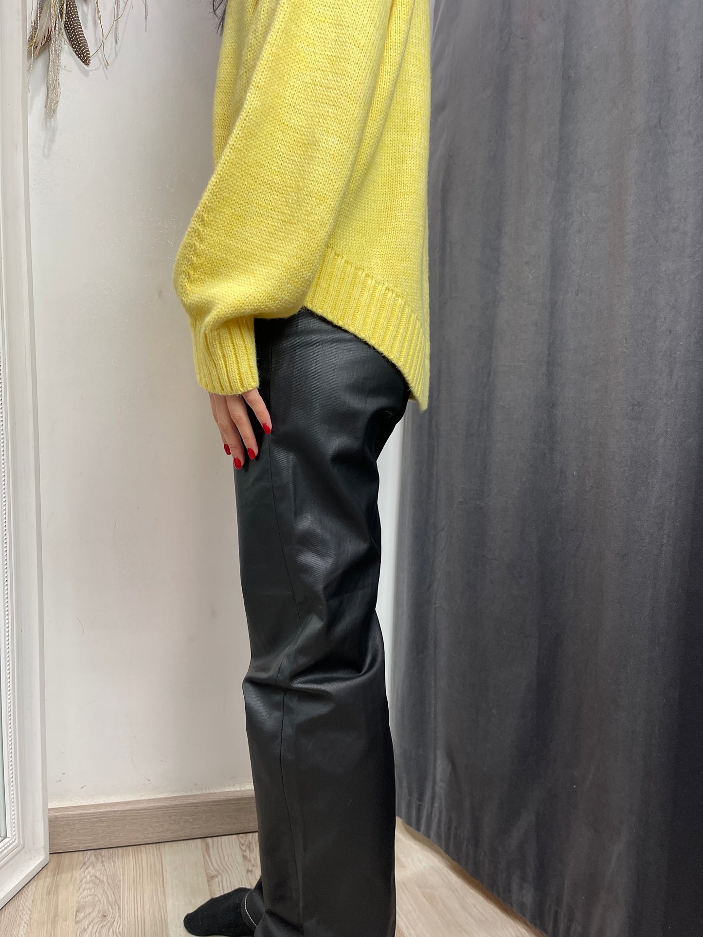Pull girocollo giallo